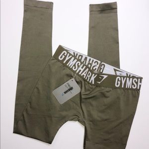 GYM SHARK ARMY GREEN LEGGINGS